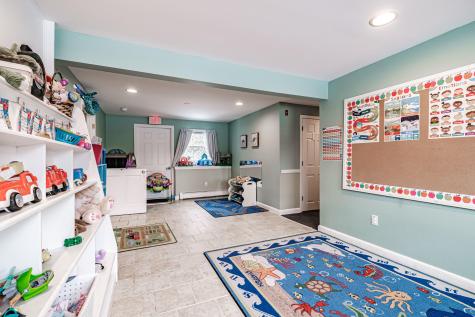 111 Scott Dyer Road Cape Elizabeth ME 04107