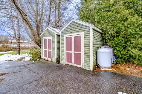 111 Scott Dyer Road Cape Elizabeth ME 04107