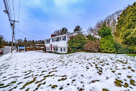111 Scott Dyer Road Cape Elizabeth ME 04107