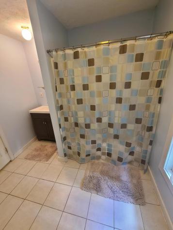 36 Newbury Street Auburn ME 04210