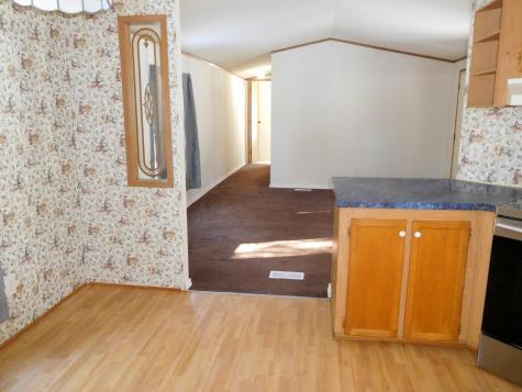 23 Warren Avenue Gardiner ME 04345