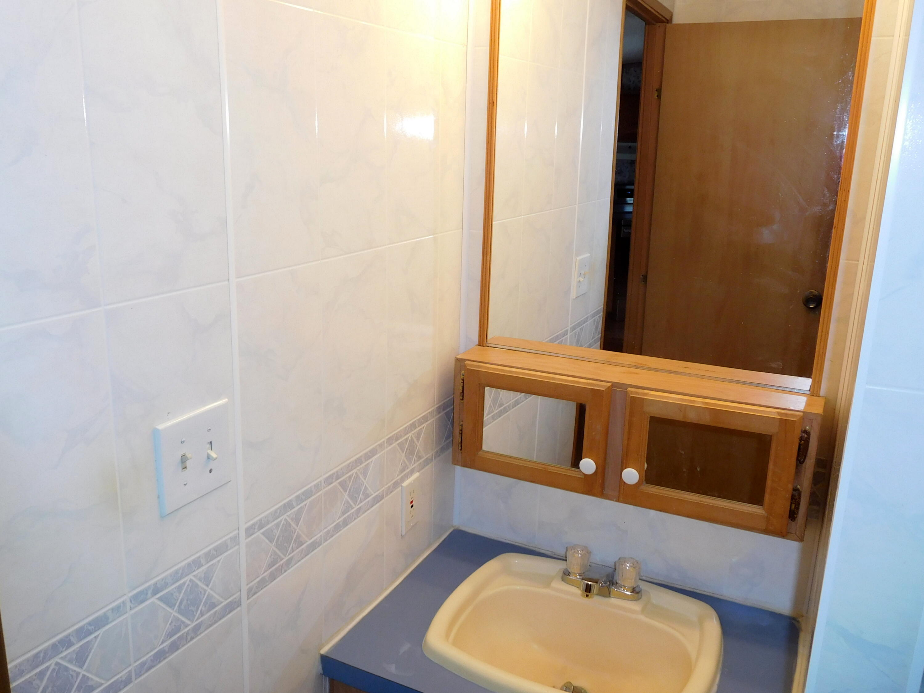 23 Warren Avenue Gardiner ME 04345