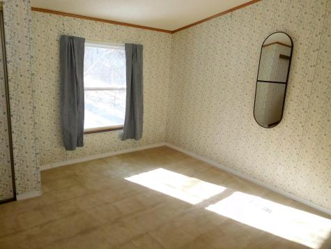23 Warren Avenue Gardiner ME 04345