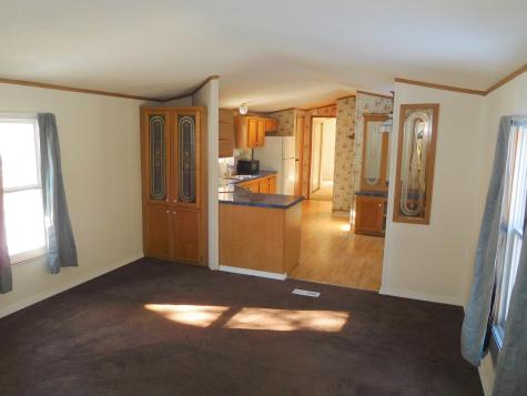 23 Warren Avenue Gardiner ME 04345