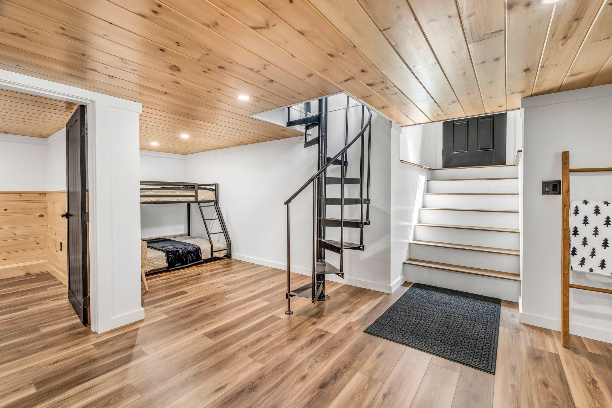 39 Pratt Lane Danforth ME 04424