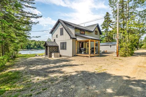 39 Pratt Lane Danforth ME 04424