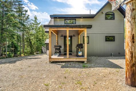 39 Pratt Lane Danforth ME 04424