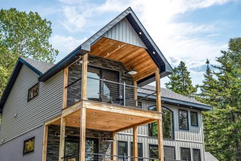 39 Pratt Lane Danforth ME 04424