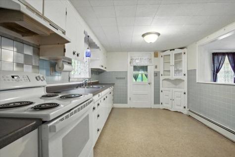 31 Allen Range Road Freeport ME 04032