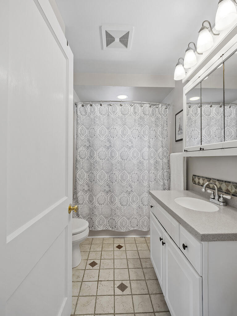 3 Violette Avenue Waterville ME 04901
