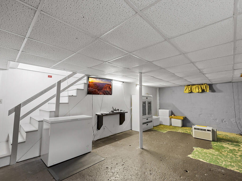 3 Violette Avenue Waterville ME 04901