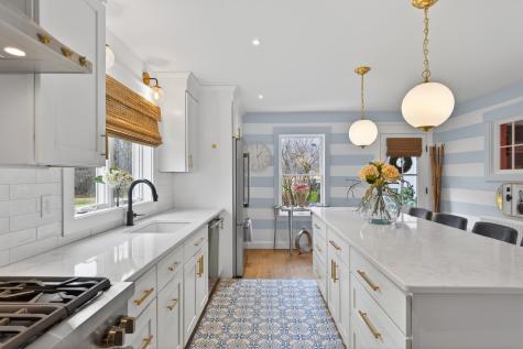 492 W Elm Street Yarmouth ME 04096