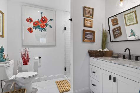 492 W Elm Street Yarmouth ME 04096