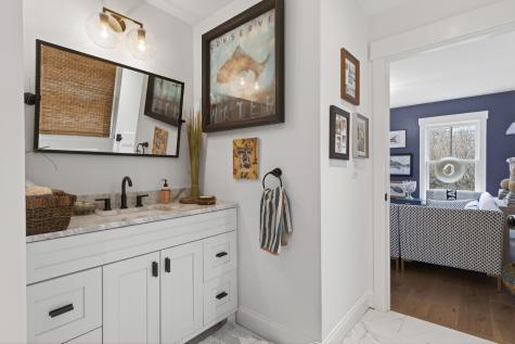 492 W Elm Street Yarmouth ME 04096