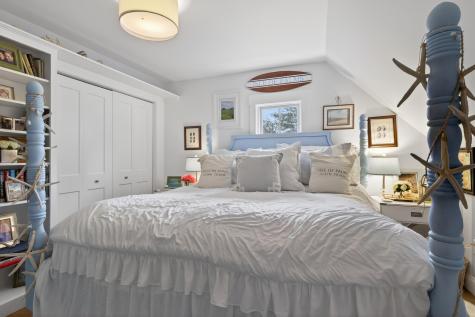 492 W Elm Street Yarmouth ME 04096