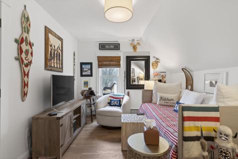 492 W Elm Street Yarmouth ME 04096