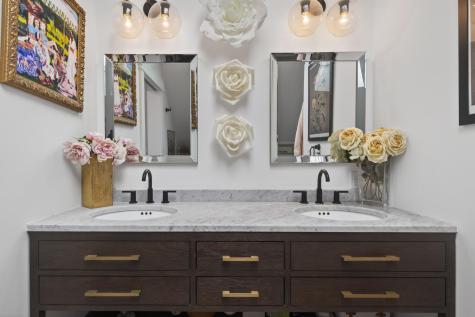 492 W Elm Street Yarmouth ME 04096