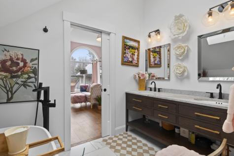 492 W Elm Street Yarmouth ME 04096