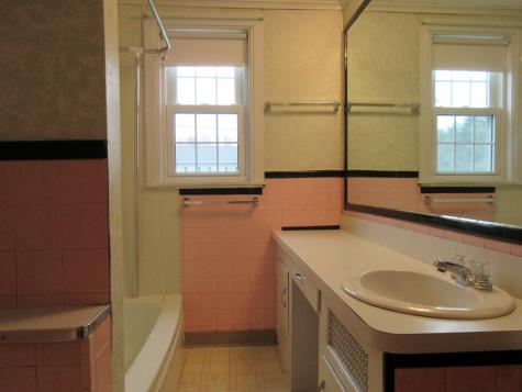 821 Court Street Auburn ME 04210