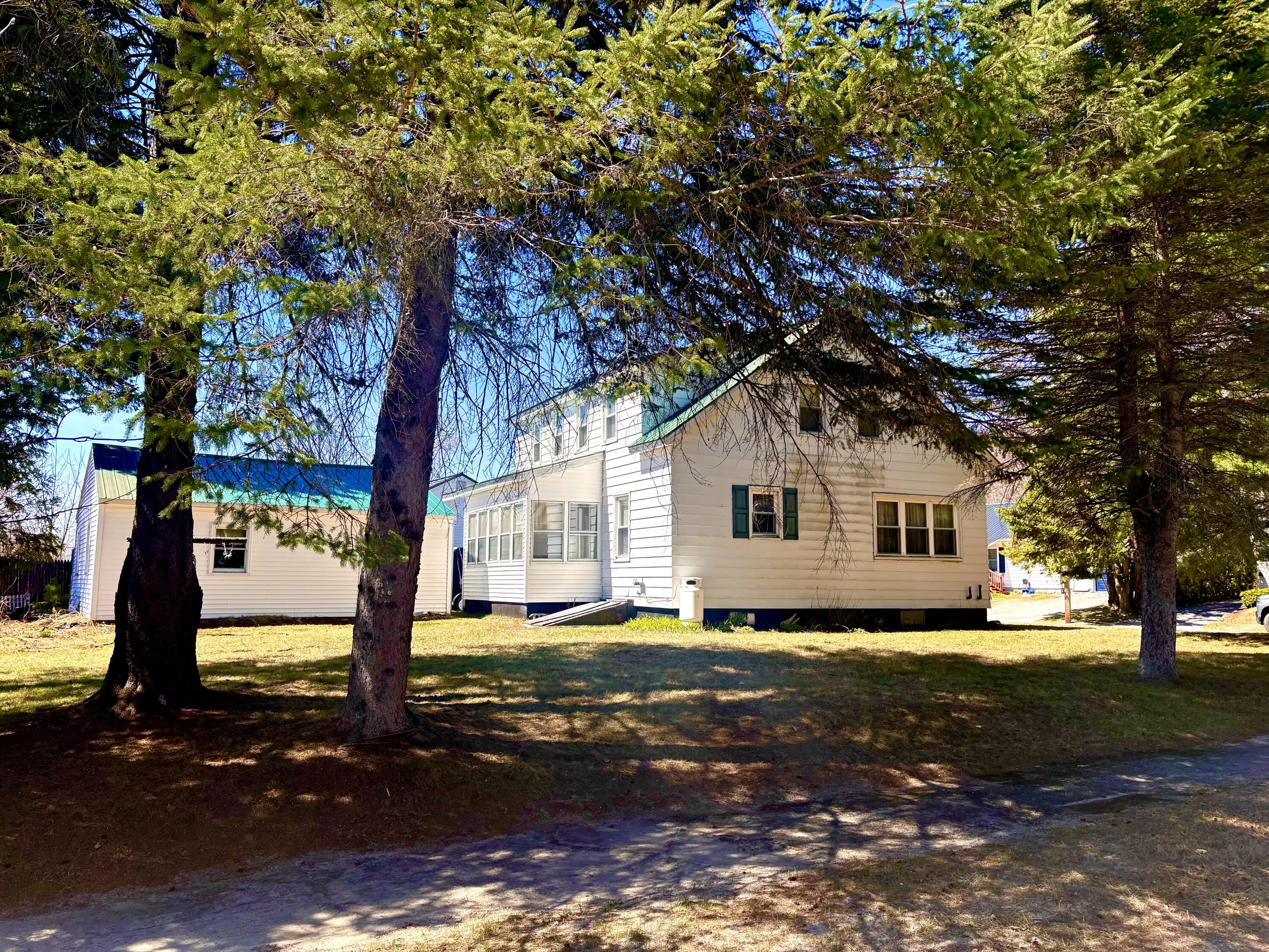 6 Winter Street Millinocket ME 04462