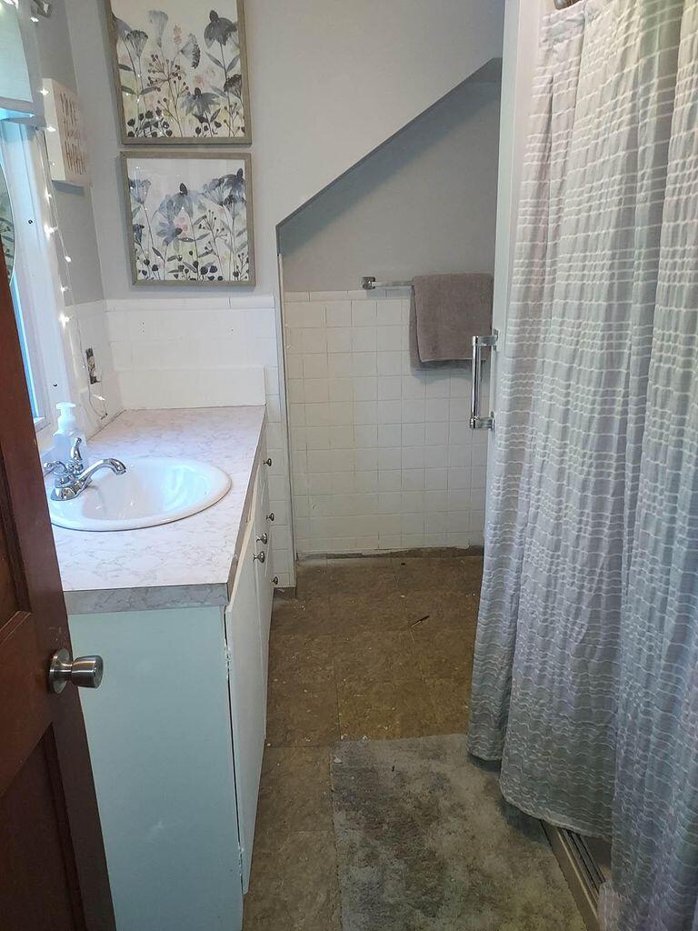 879 Valley Road Waterford ME 04088