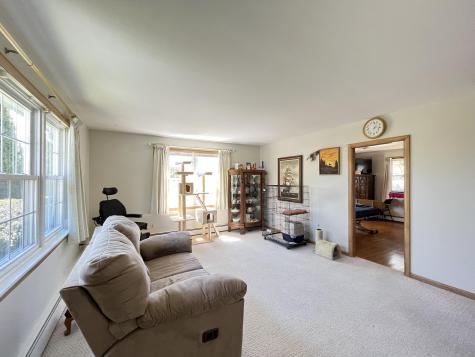 18 Sherbrooke Avenue Lewiston ME 04240