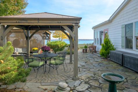 22 Mckinley Road Falmouth ME 04105