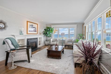 22 Mckinley Road Falmouth ME 04105