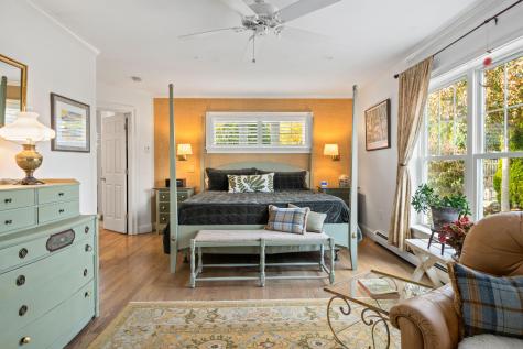 22 Mckinley Road Falmouth ME 04105