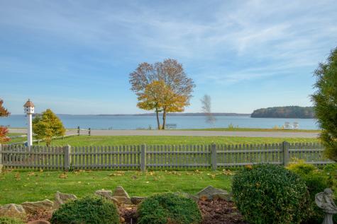 22 Mckinley Road Falmouth ME 04105