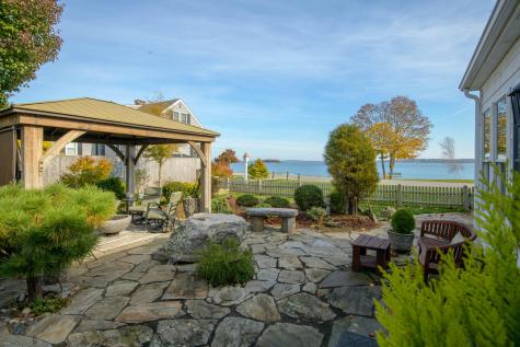 22 Mckinley Road Falmouth ME 04105