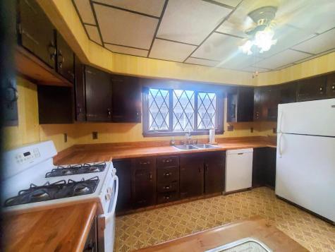 17 Cherry Street Millinocket ME 04462