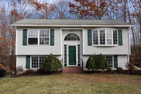 28 West View Drive Lewiston ME 04240