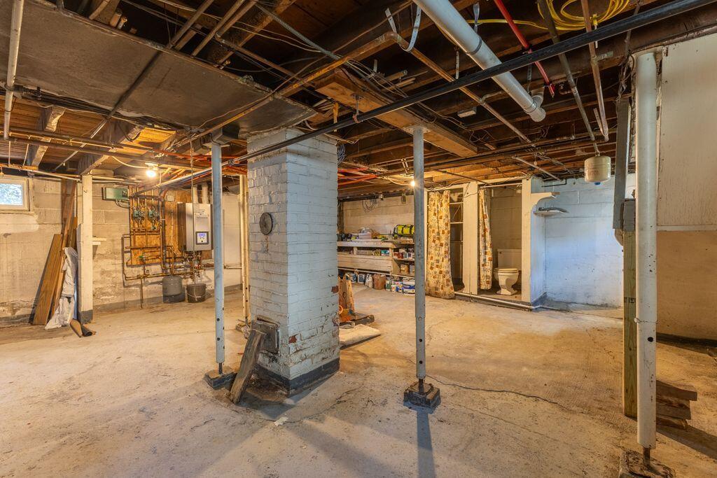 28 Mountainview Avenue Bangor ME 04401