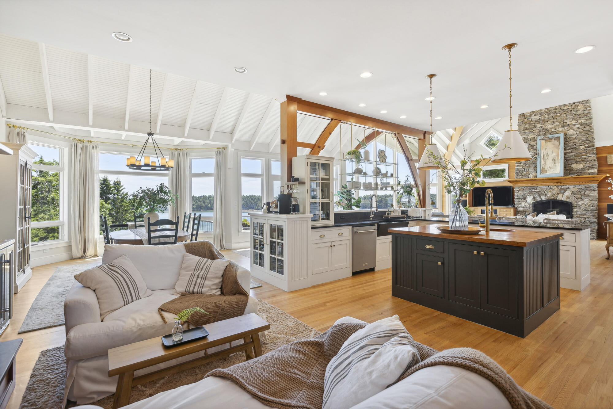 31 Headland Road Harpswell ME 04079