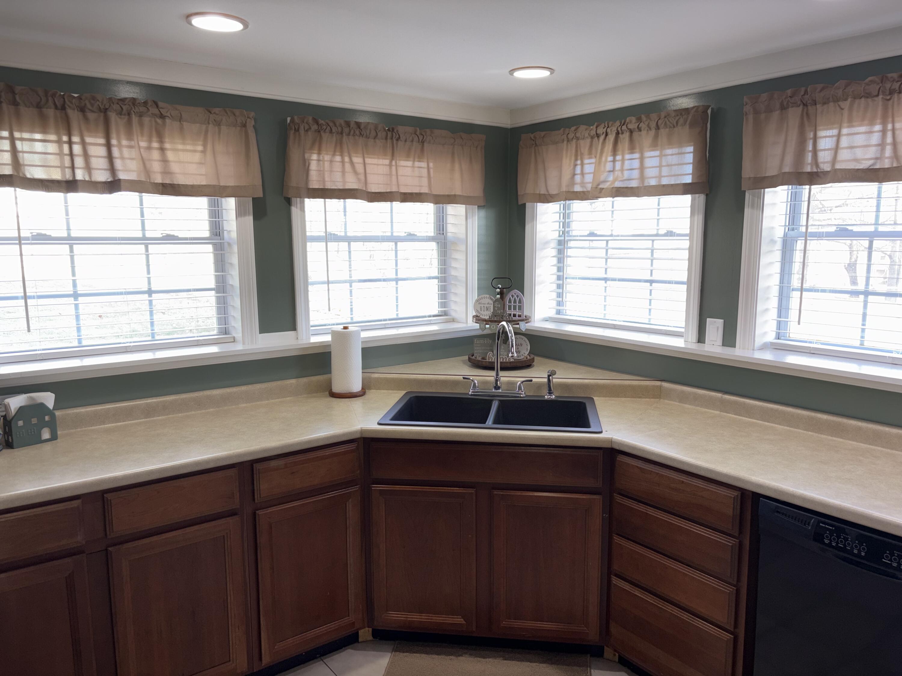 16 N Main Street Guilford ME 04443