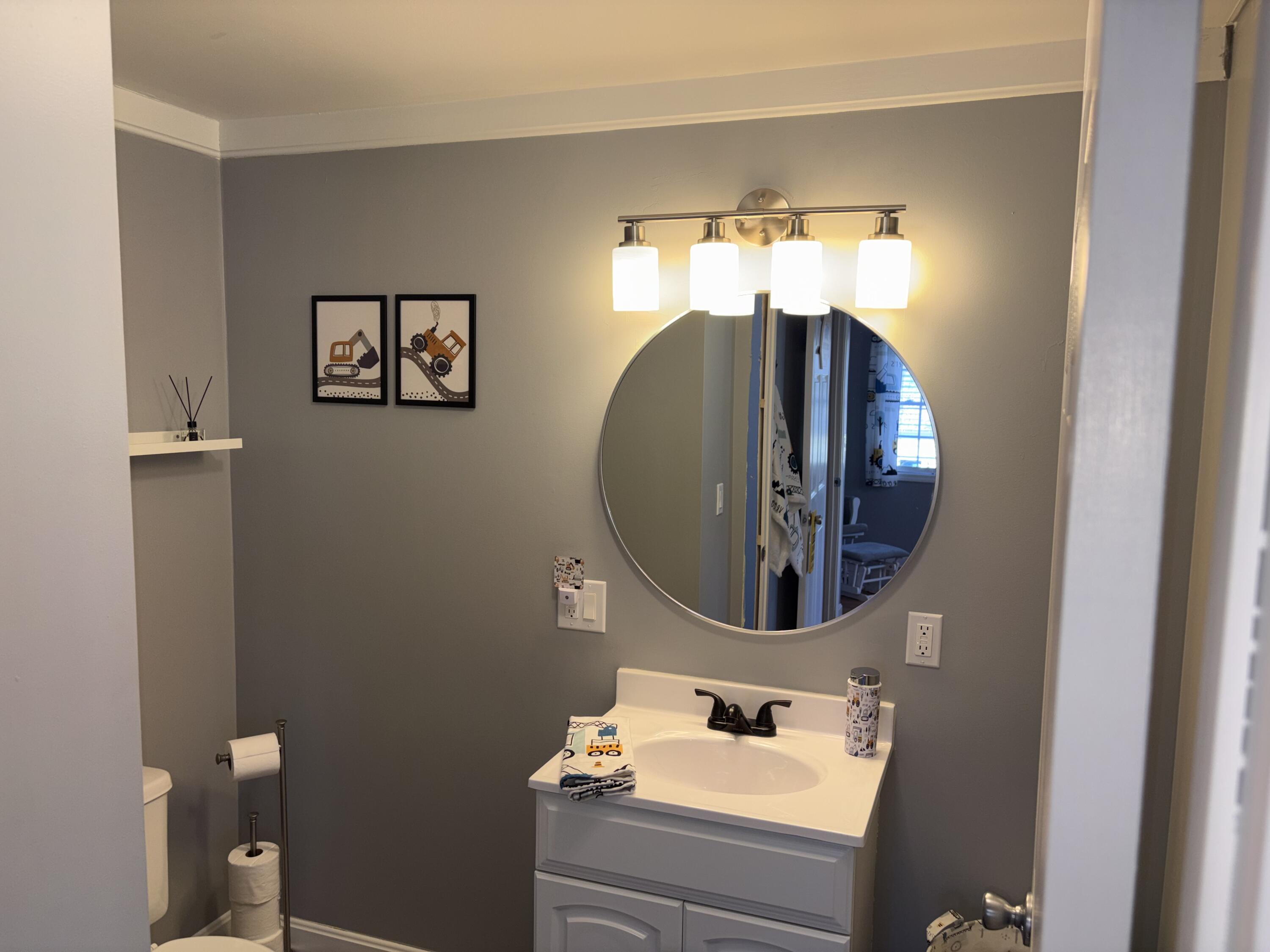 16 N Main Street Guilford ME 04443