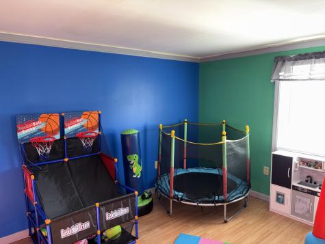 16 N Main Street Guilford ME 04443
