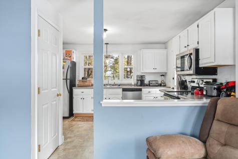 8 Roberta Street Farmingdale ME 04344