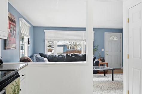 8 Roberta Street Farmingdale ME 04344