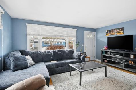 8 Roberta Street Farmingdale ME 04344