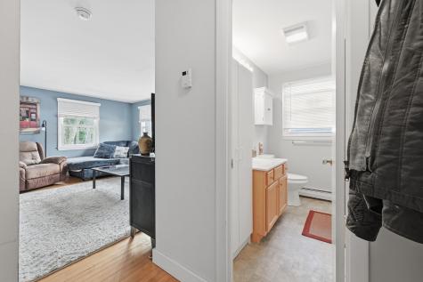 8 Roberta Street Farmingdale ME 04344