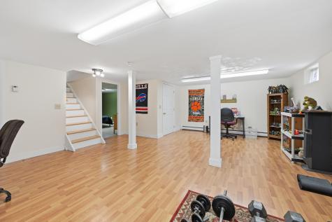 8 Roberta Street Farmingdale ME 04344