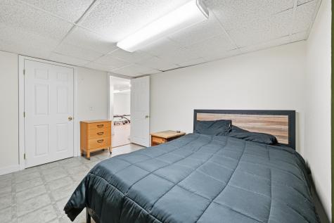 8 Roberta Street Farmingdale ME 04344