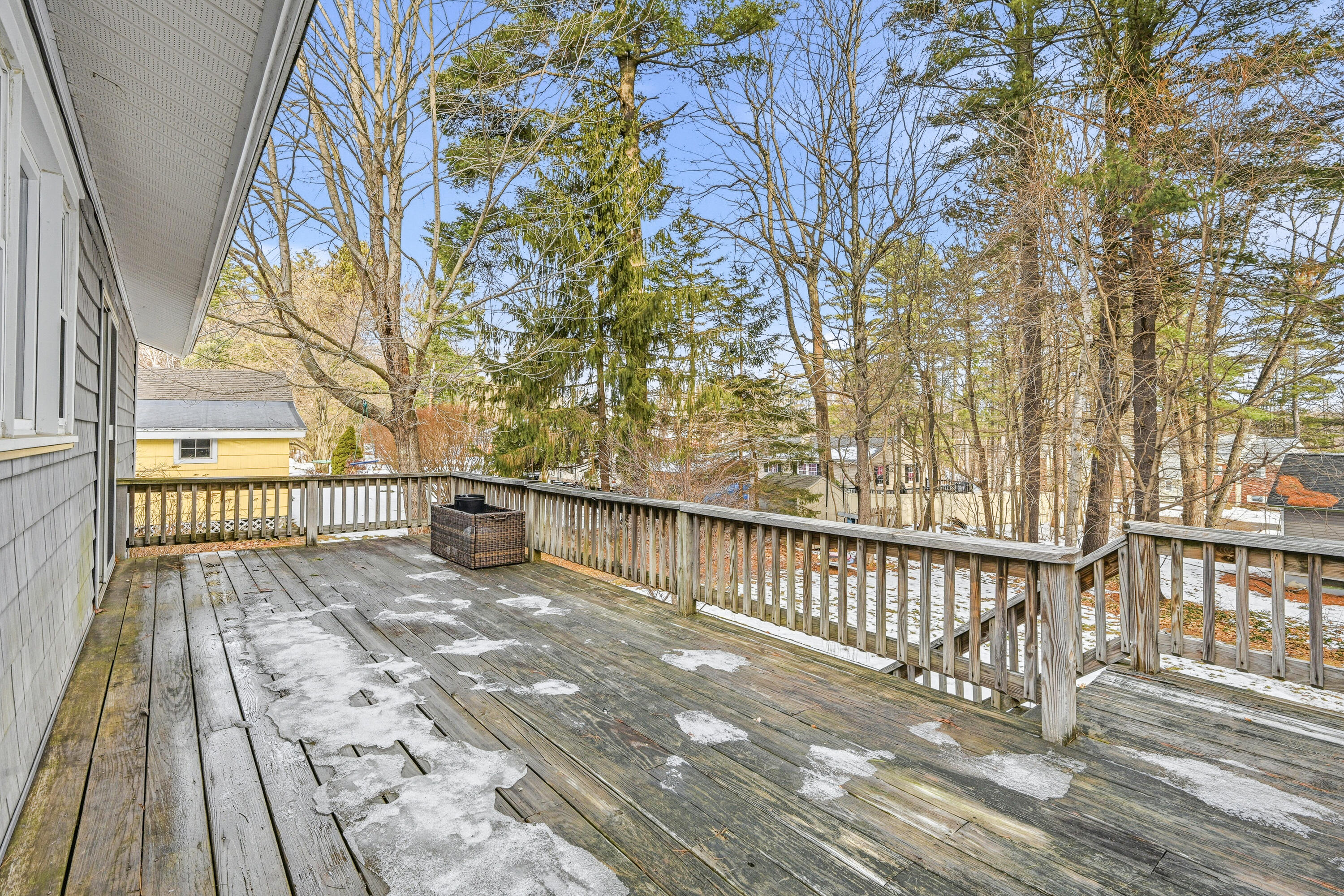 8 Roberta Street Farmingdale ME 04344