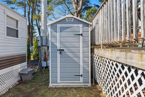 2073 Post Road Wells ME 04090