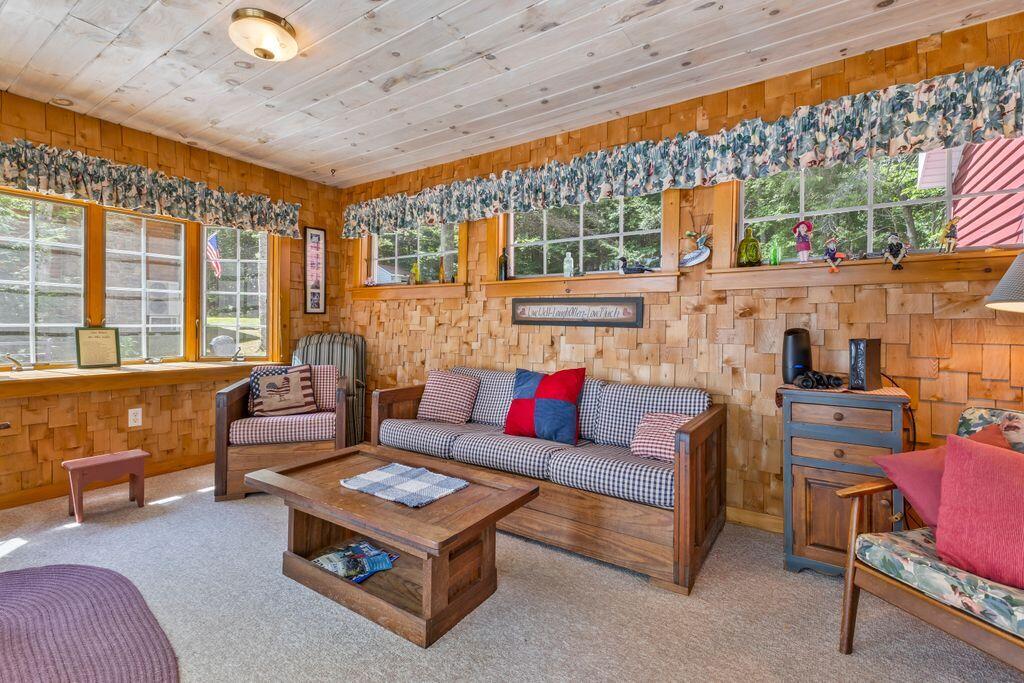 21 Wood Duck Way Norway ME 04268