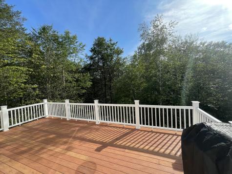 41 Lakeview Drive Naples ME 04055