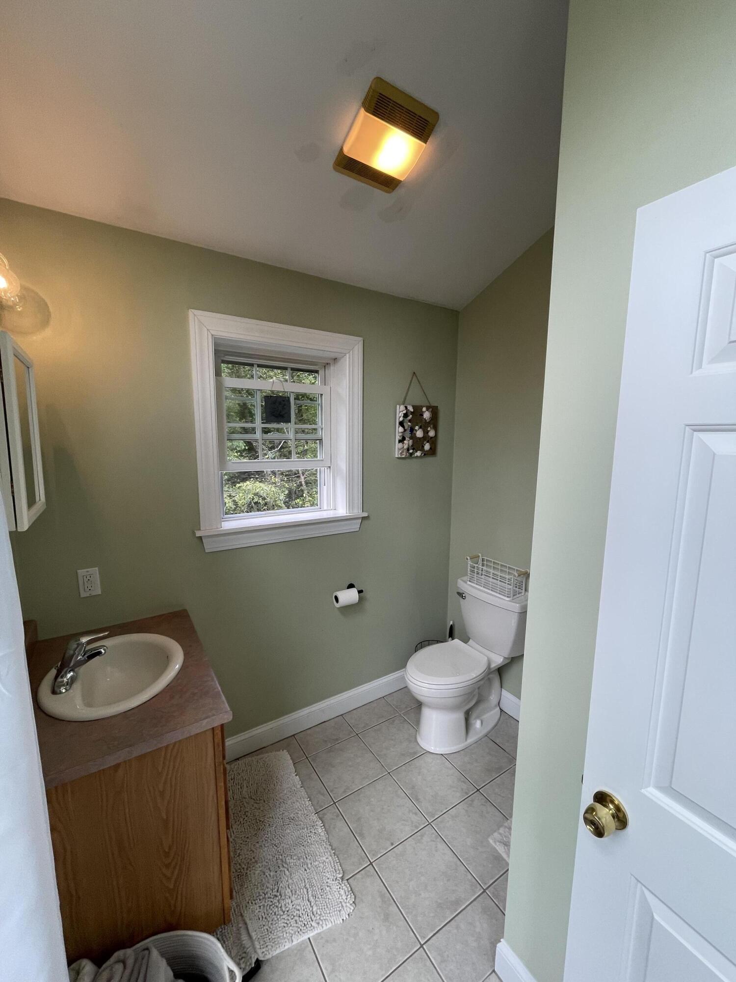 41 Lakeview Drive Naples ME 04055