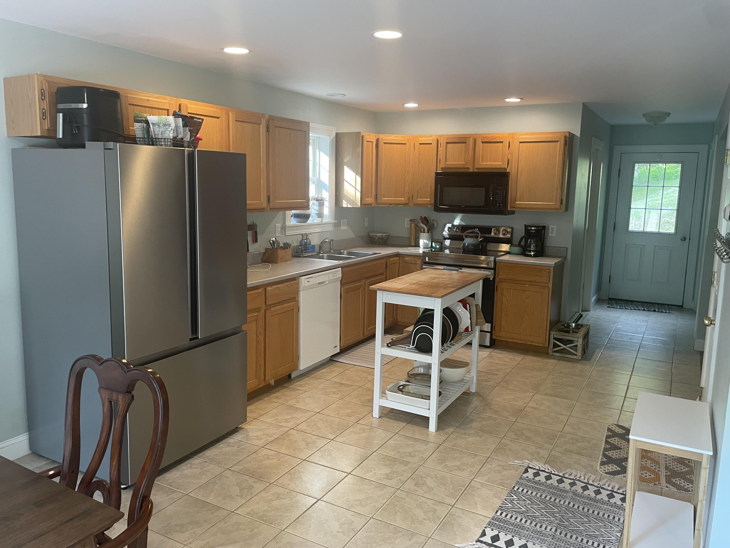 41 Lakeview Drive Naples ME 04055